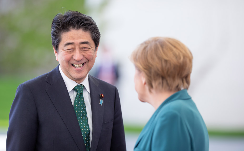 abe-japan-02